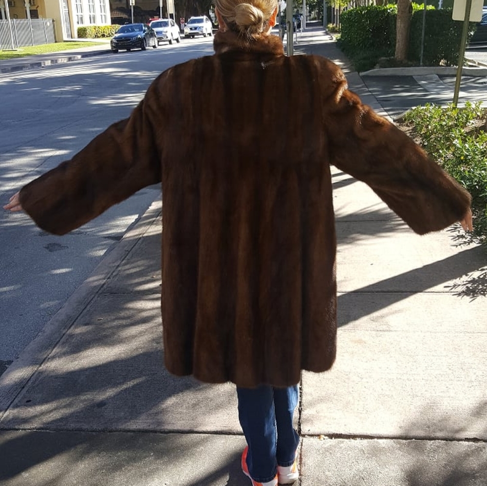Bison Coat - Picture 3 of 4